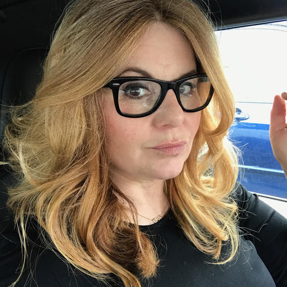 Meet your Posher, Deborah - Picture 4 of 5